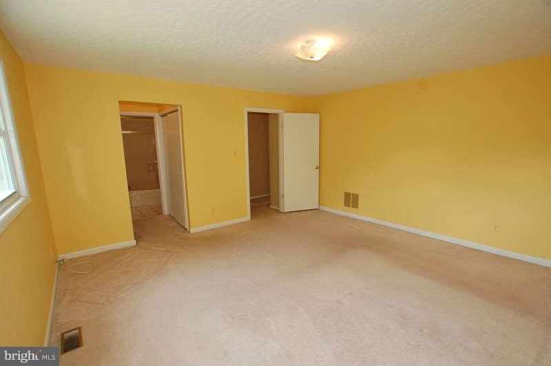 115 Heil Road Silver Spring, MD 20905 - Photo 19 of 30 Bedroom (Master)