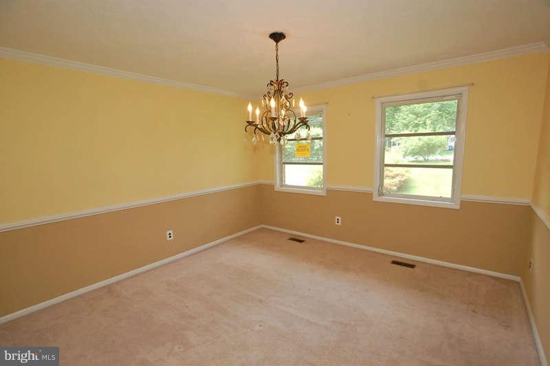 115 Heil Road Silver Spring, MD 20905 - Photo 9 of 30 Dining Room