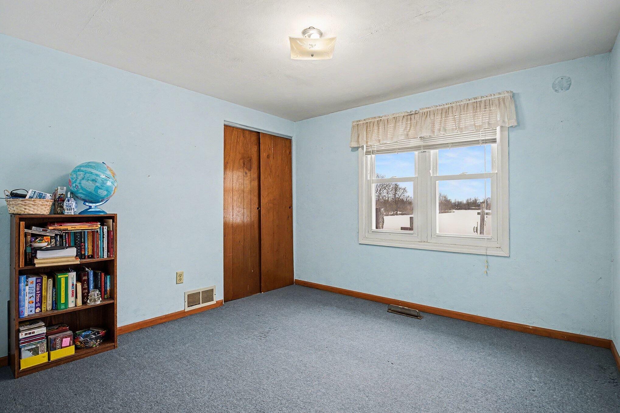 5494 Old Pipestone Road Eau Claire, MI 49111 - Photo 24 of 48 011_file_8087