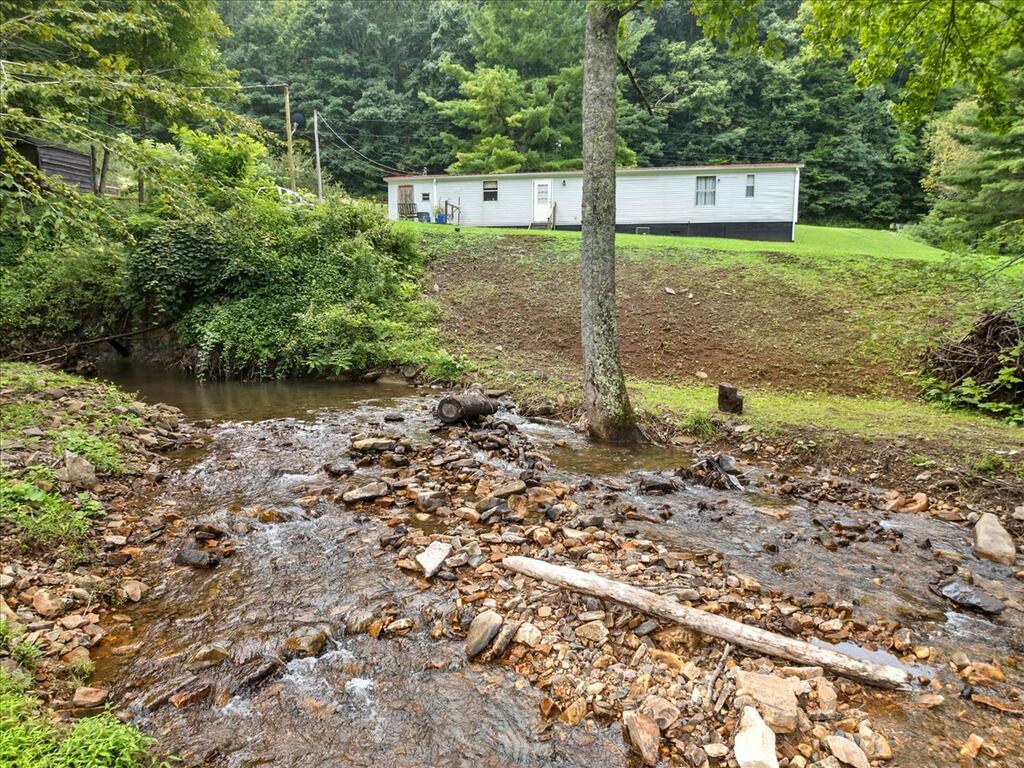 1079 Nicks Creek Road Atkins, VA 24311 - Photo 38 of 68 Gallery Image 38