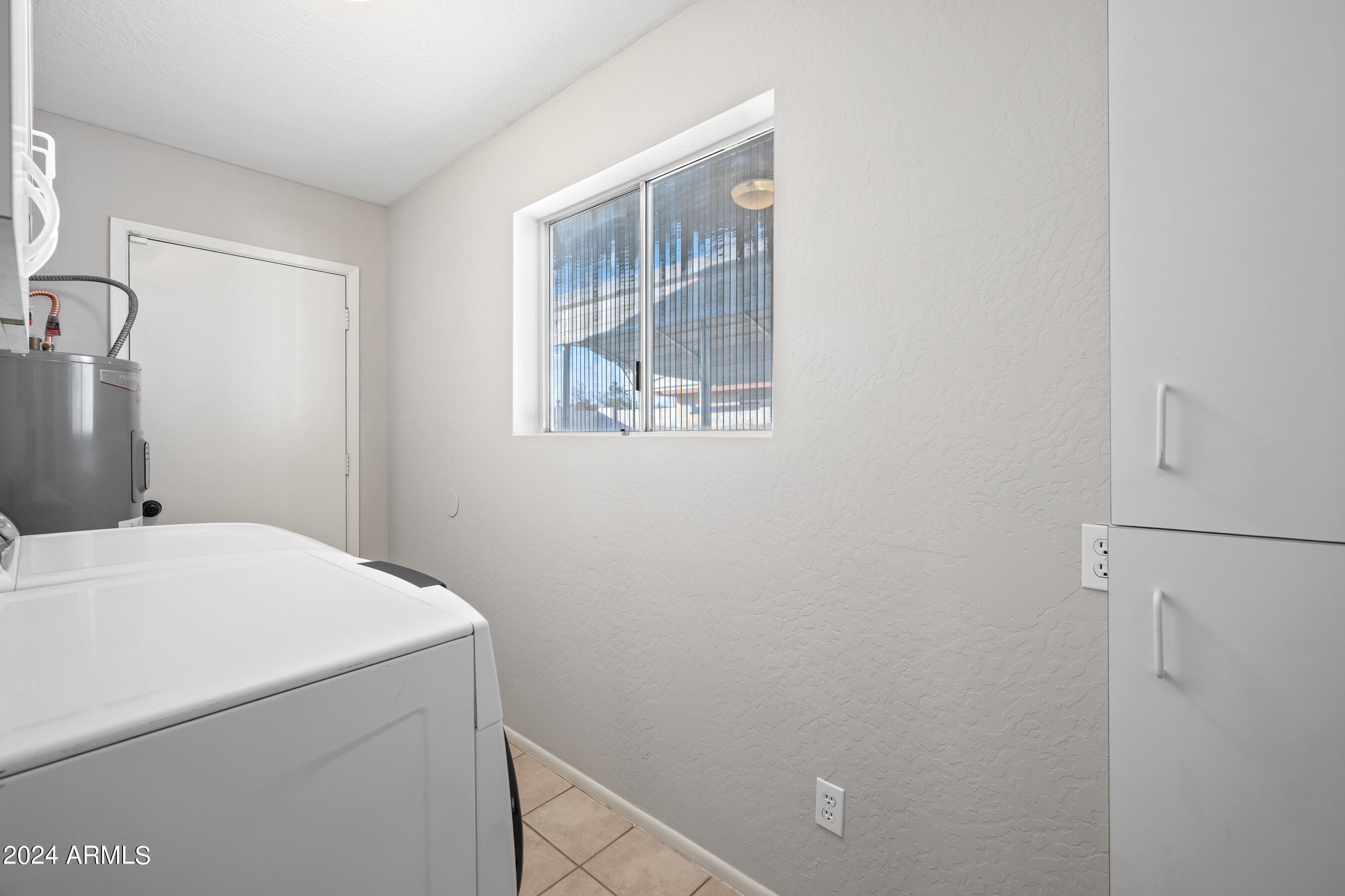 237 West Wagoner Road Phoenix, AZ 85023 - Photo 30 of 34 37-237WWR-ocupix