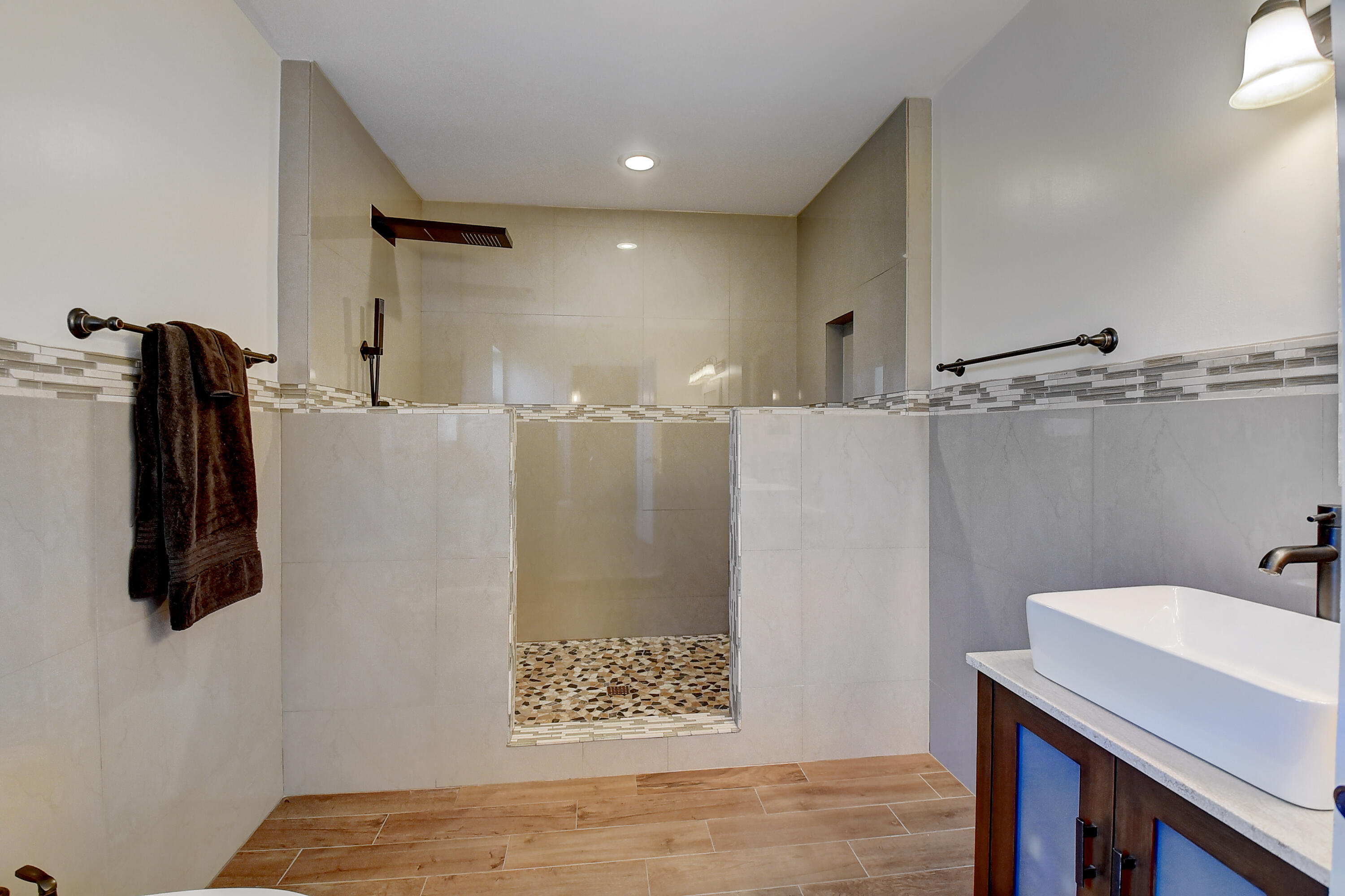 271 Southwest 5th Street Boca Raton, FL 33432 - Photo 18 of 33 127 SW 5th St Master Bath