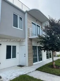 $3,600 | 25779 Southwest 144th Avenue, Unit 25779, Homestead, FL 33032