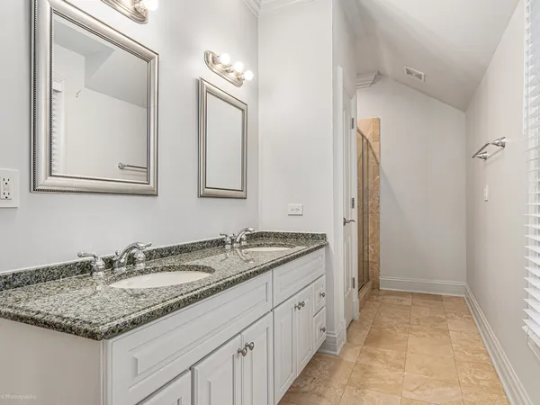 $2,249,900 | 950 Gage Lane, Lake Forest, IL 60045