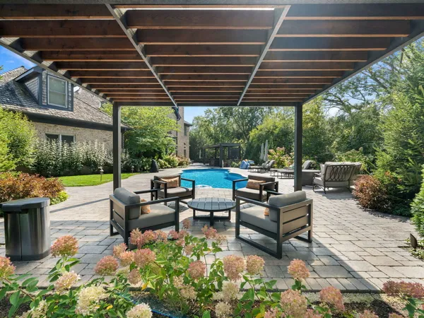 $2,249,900 | 950 Gage Lane, Lake Forest, IL 60045