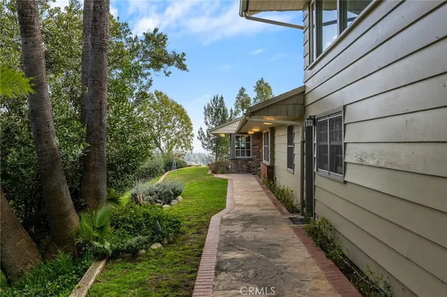 $2,500,000 | 120 Kenworthy Drive, Pasadena, CA 91105