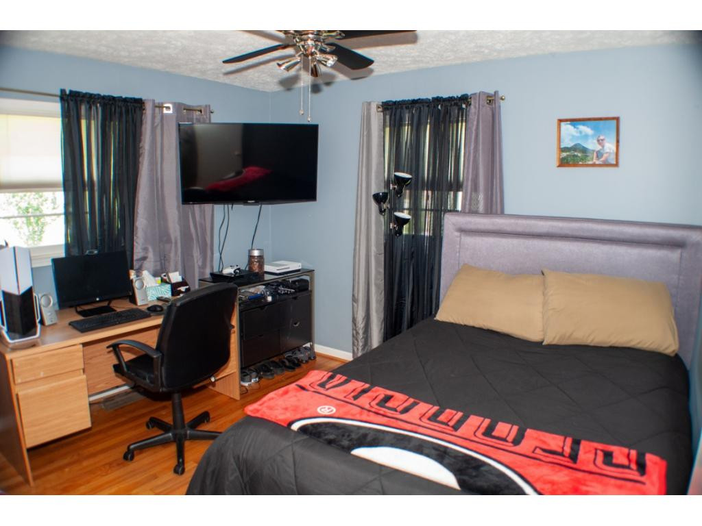182 Price Road Elizabethton, TN 37643 - Photo 12 of 29 Photo 12