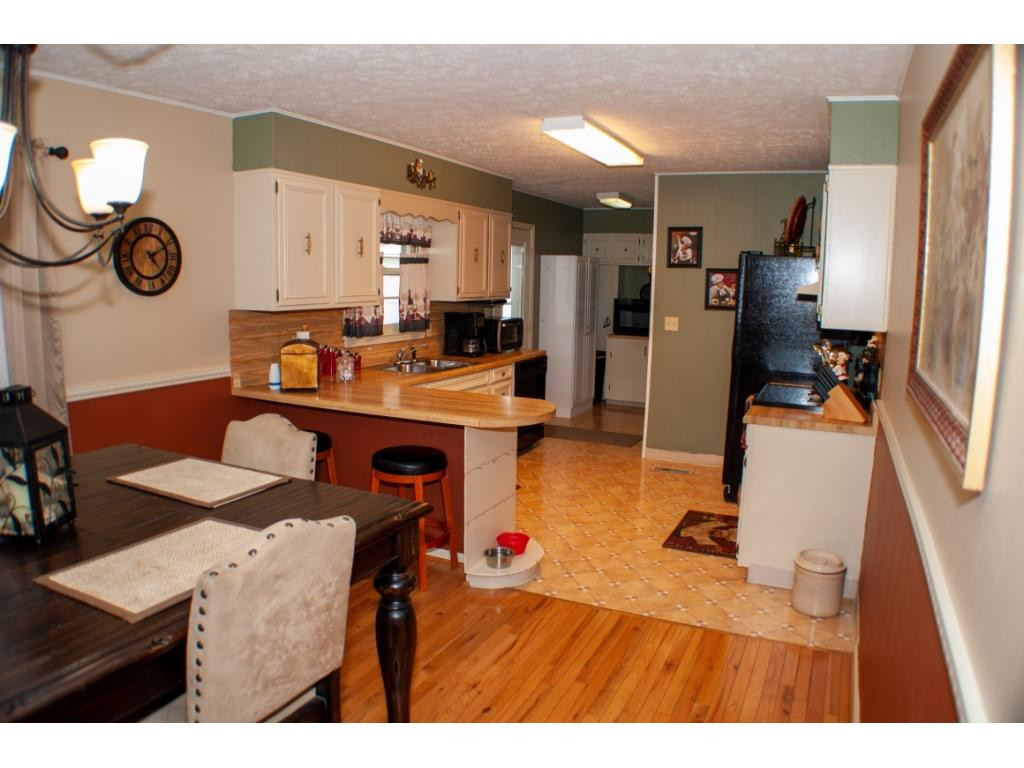 182 Price Road Elizabethton, TN 37643 - Photo 3 of 29 Photo 3