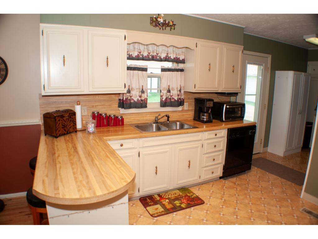 182 Price Road Elizabethton, TN 37643 - Photo 6 of 29 Photo 6