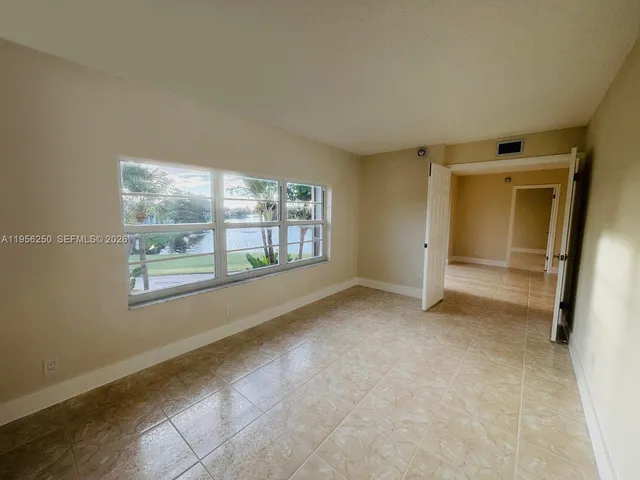 $160,000 | 411 South Hollybrook Drive, Unit 305, Pembroke Pines, FL 33025