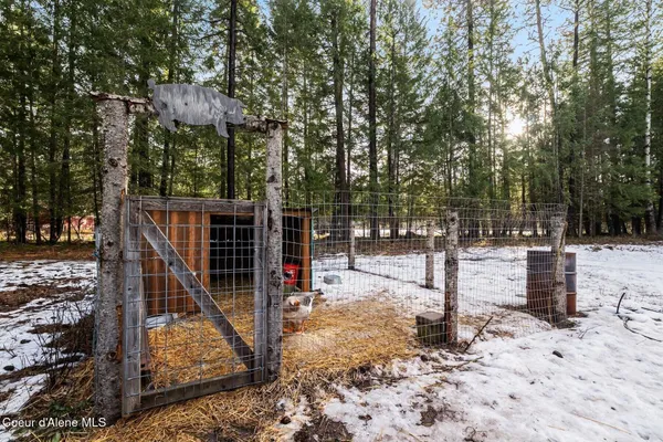 $975,000 | 870-842 Samuels Road, Sandpoint, ID 83864