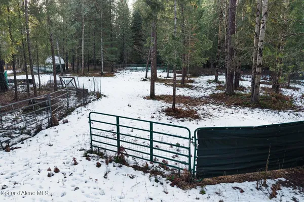 $975,000 | 870-842 Samuels Road, Sandpoint, ID 83864