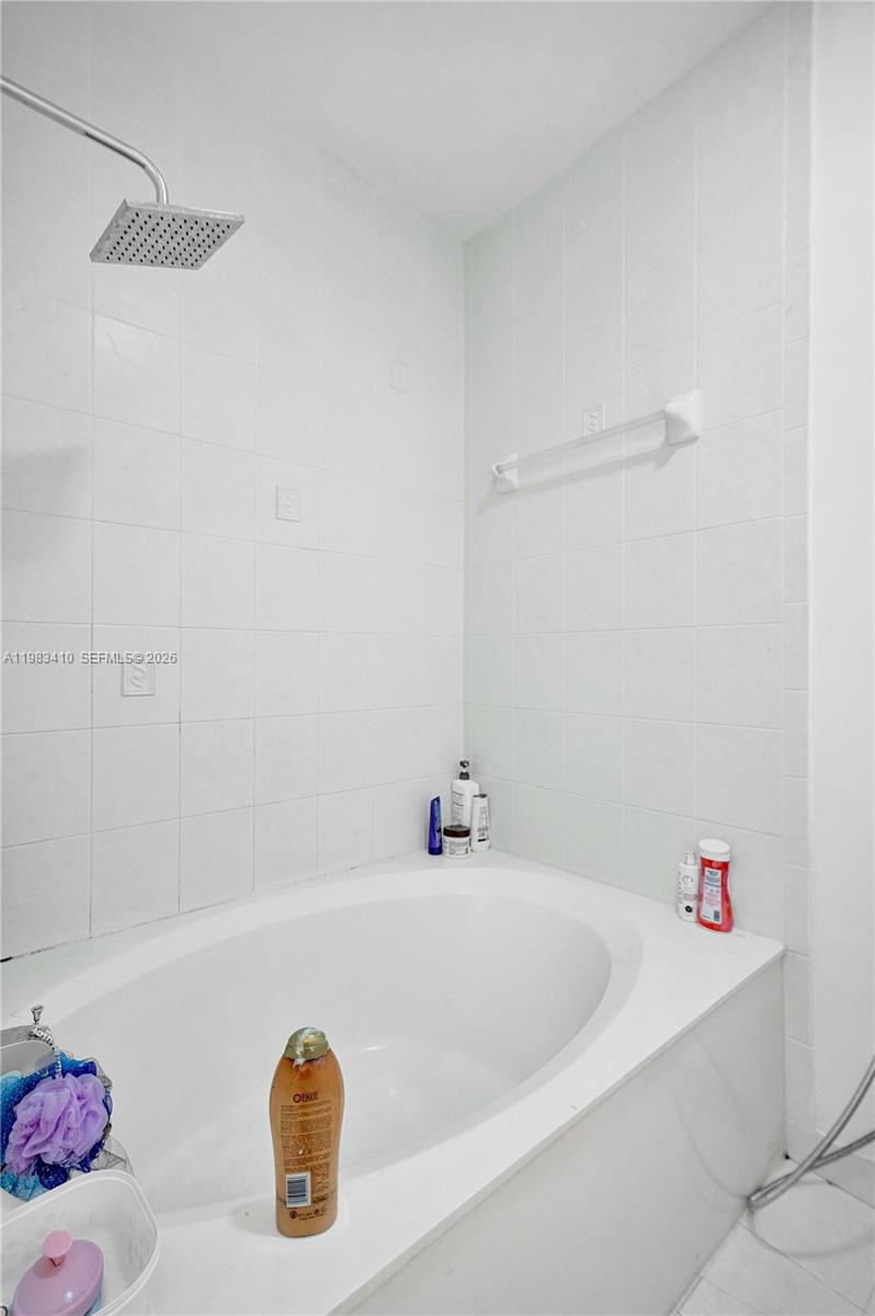 9141 Southwest 162nd Court Miami, FL 33196 - Photo 25 of 64