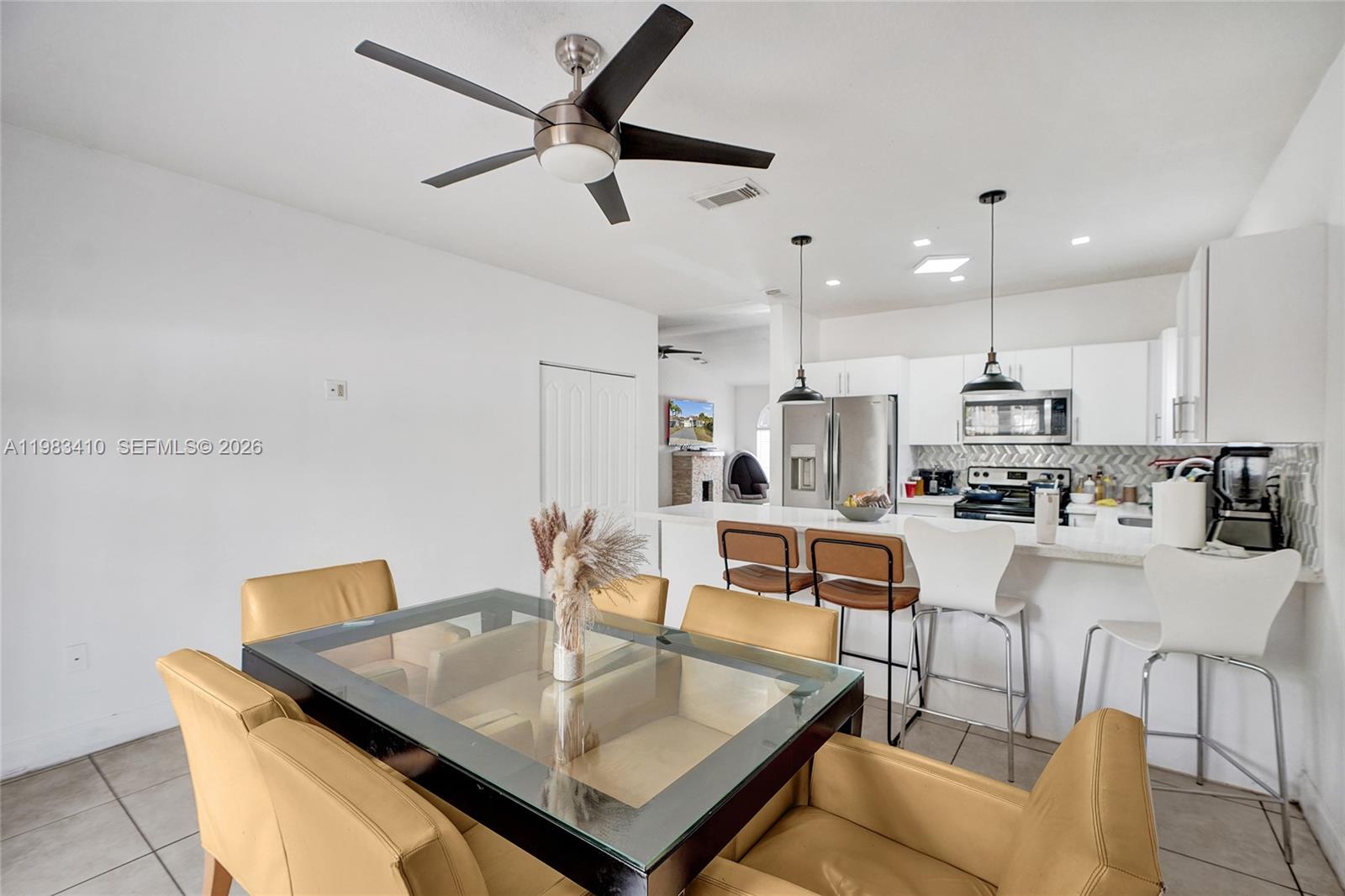 9141 Southwest 162nd Court Miami, FL 33196 - Photo 10 of 64