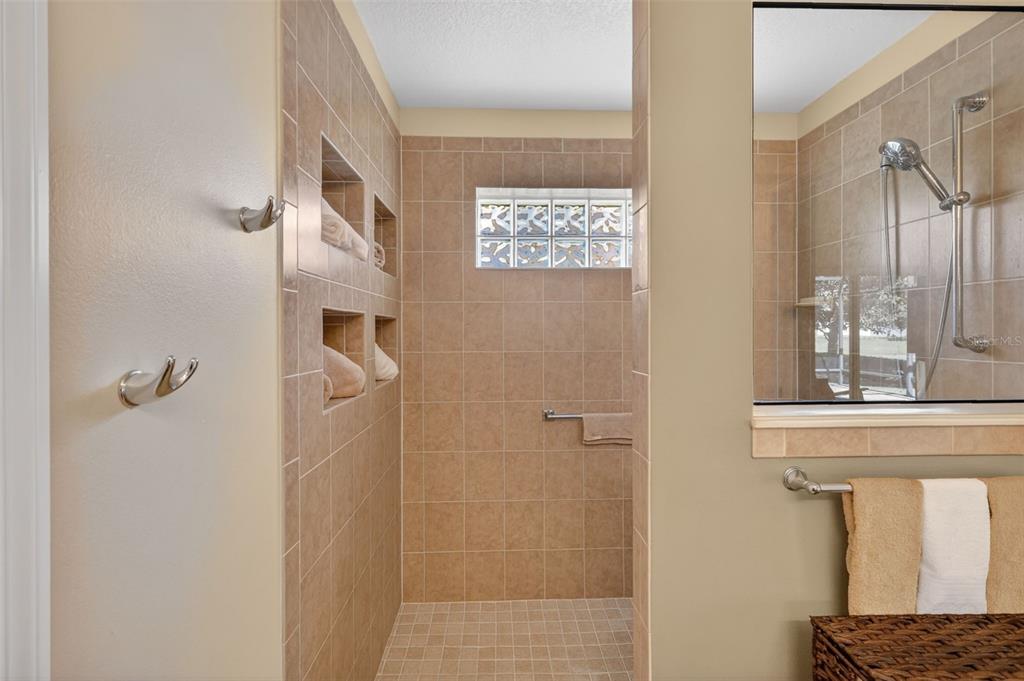 2359 Wakefield Way Mount Dora, FL 32757 - Photo 28 of 60