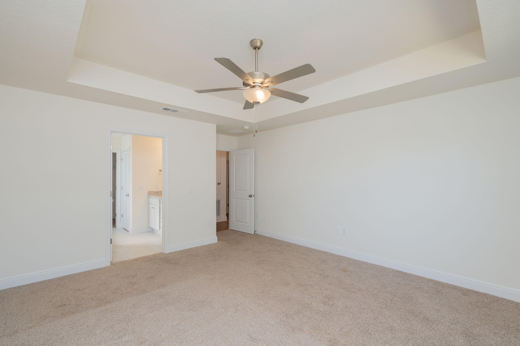 10152 American Farms Road Milton, FL 32583 - Photo 22 of 49 a view of an empty room