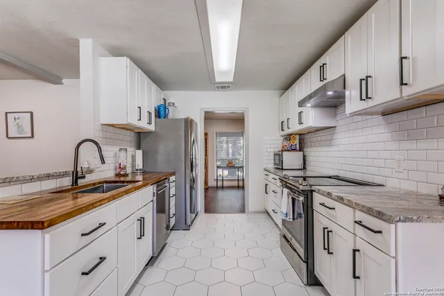 $347,000 | 513 Winfield Boulevard, Windcrest, TX 78239