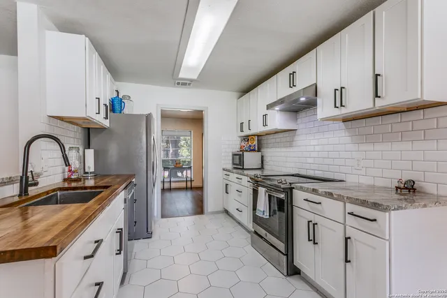 $347,000 | 513 Winfield Boulevard, Windcrest, TX 78239