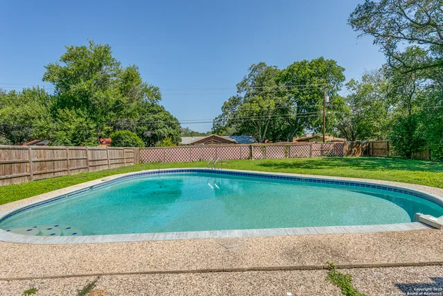 $347,000 | 513 Winfield Boulevard, Windcrest, TX 78239