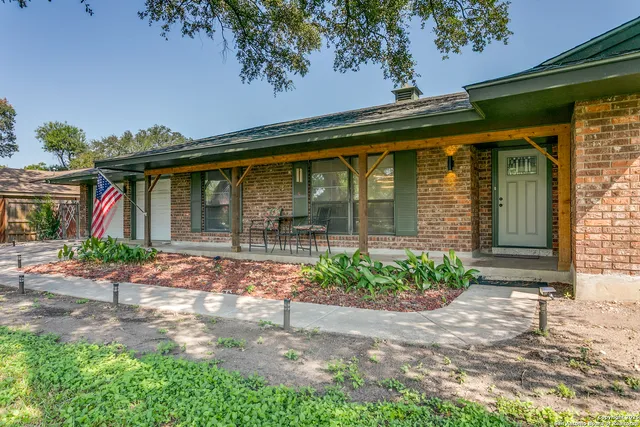 $347,000 | 513 Winfield Boulevard, Windcrest, TX 78239