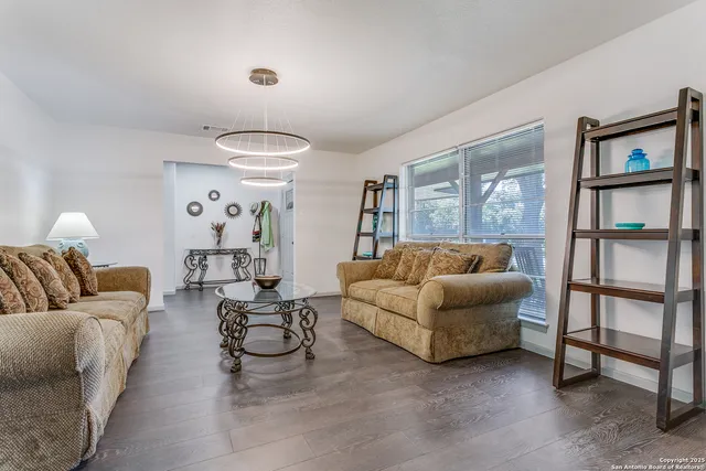 $347,000 | 513 Winfield Boulevard, Windcrest, TX 78239