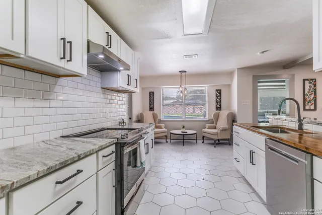 $347,000 | 513 Winfield Boulevard, Windcrest, TX 78239