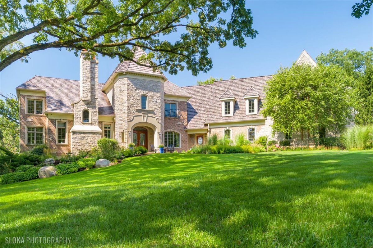 1 Rock Ridge Lane Barrington Hills, IL 60010 - Photo 1 of 88