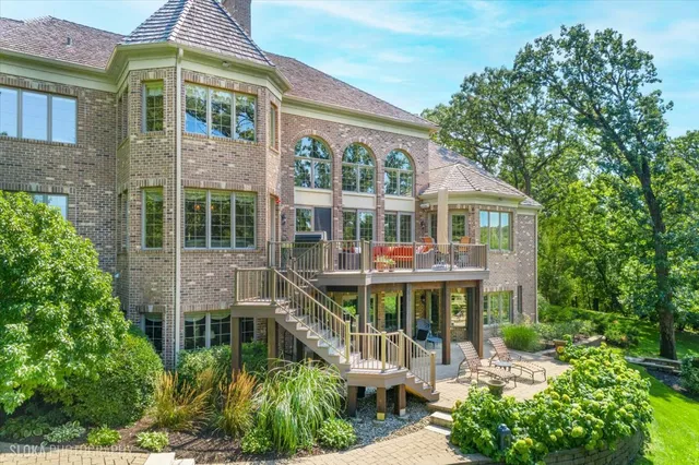 $2,495,000 | 1 Rock Ridge Lane, Barrington Hills, IL 60010