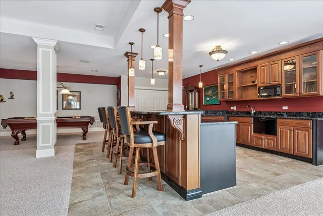 $2,495,000 | 1 Rock Ridge Lane, Barrington Hills, IL 60010