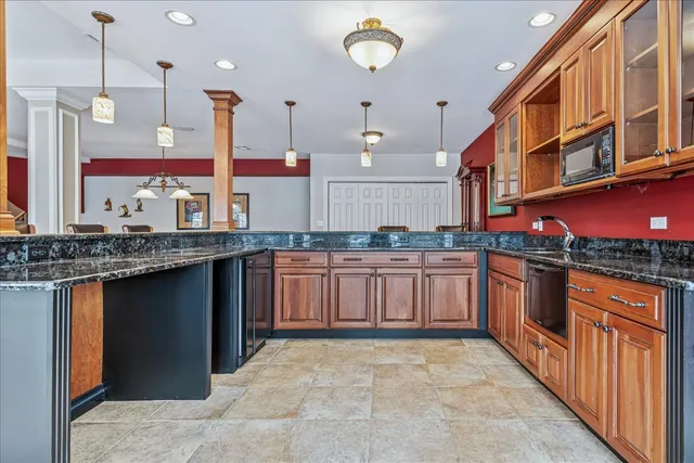 $2,495,000 | 1 Rock Ridge Lane, Barrington Hills, IL 60010