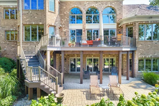$2,495,000 | 1 Rock Ridge Lane, Barrington Hills, IL 60010