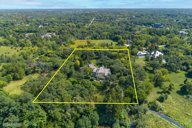 $2,495,000 | 1 Rock Ridge Lane, Barrington Hills, IL 60010
