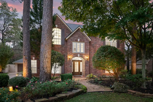 $799,000 | 38 North Dragonwood Place, Spring, TX 77381