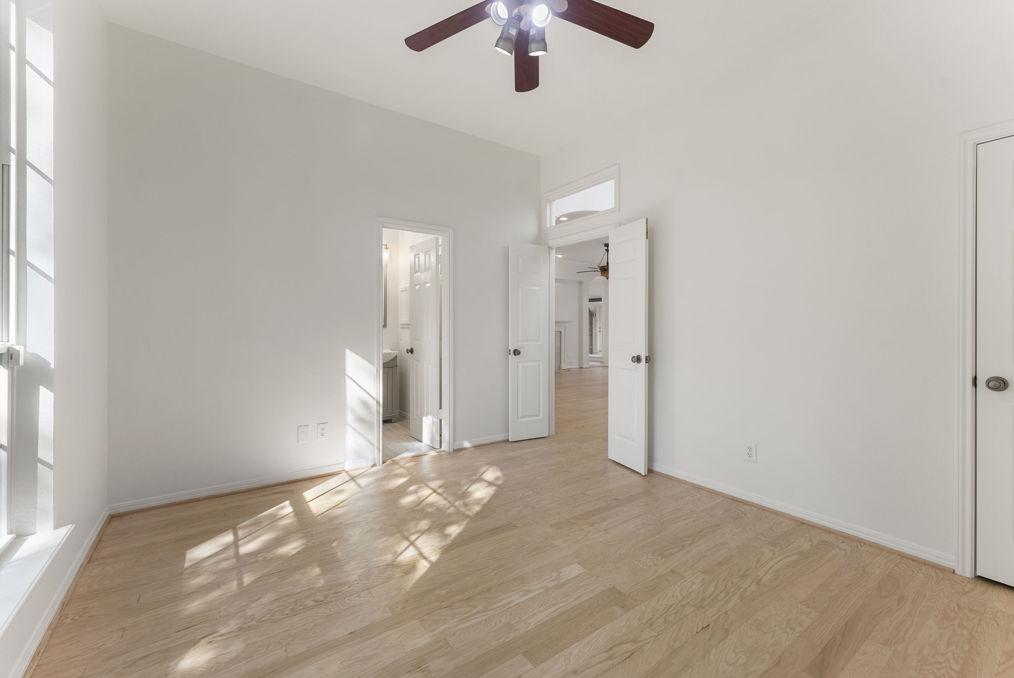 38 North Dragonwood Place Spring, TX 77381 - Photo 14 of 50 First floor guest bedroom. It could also be used as an office.