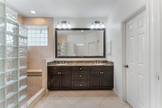 $799,000 | 38 North Dragonwood Place, Spring, TX 77381