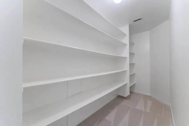 $799,000 | 38 North Dragonwood Place, Spring, TX 77381