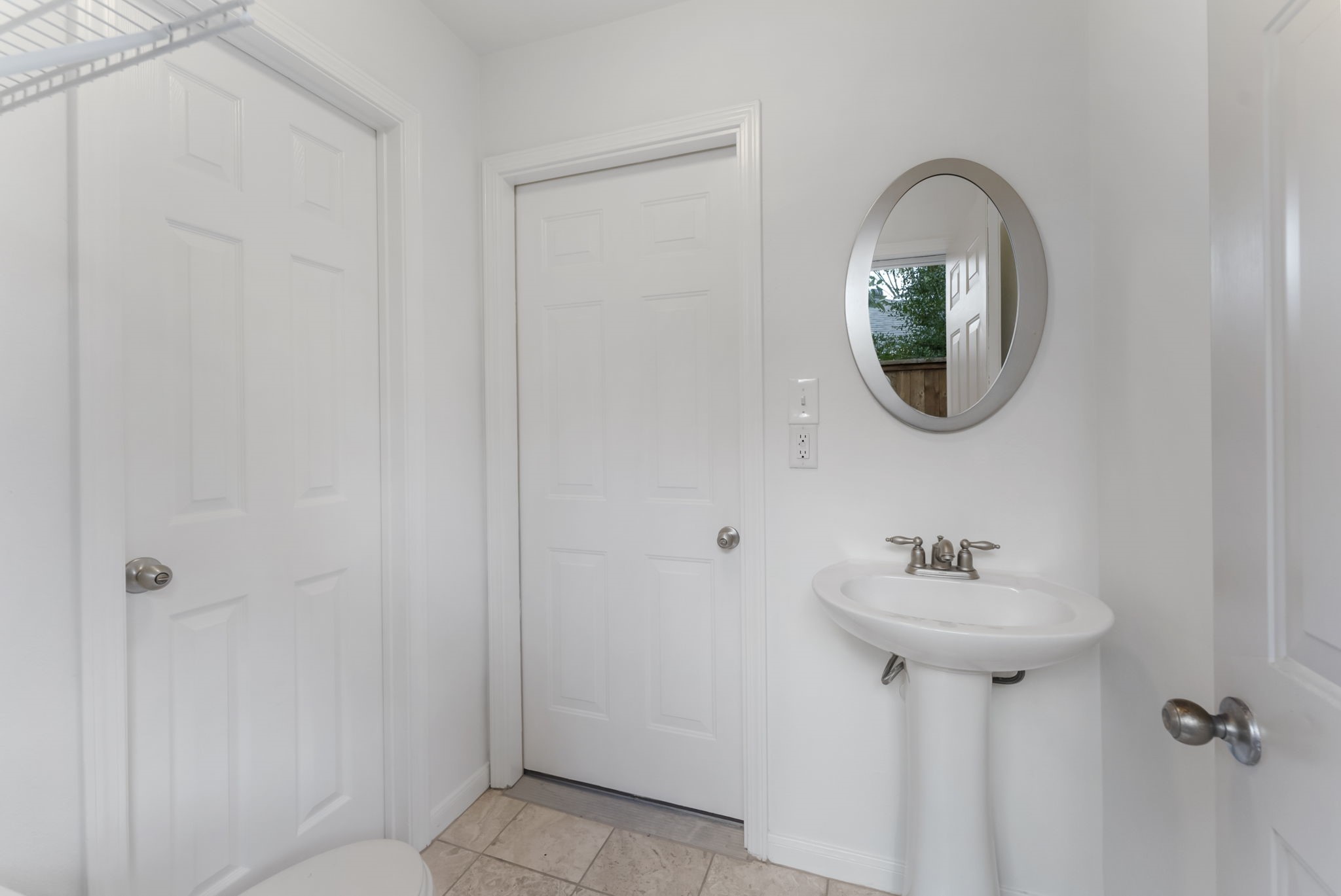 38 North Dragonwood Place Spring, TX 77381 - Photo 44 of 50 Pool bath.