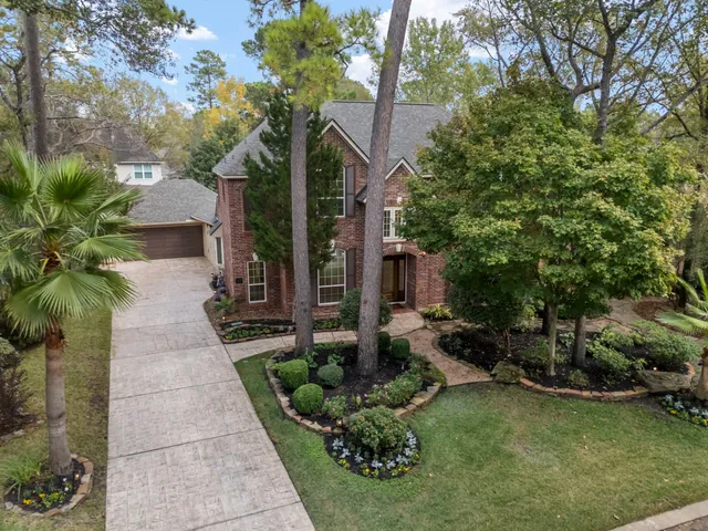 $799,000 | 38 North Dragonwood Place, Spring, TX 77381
