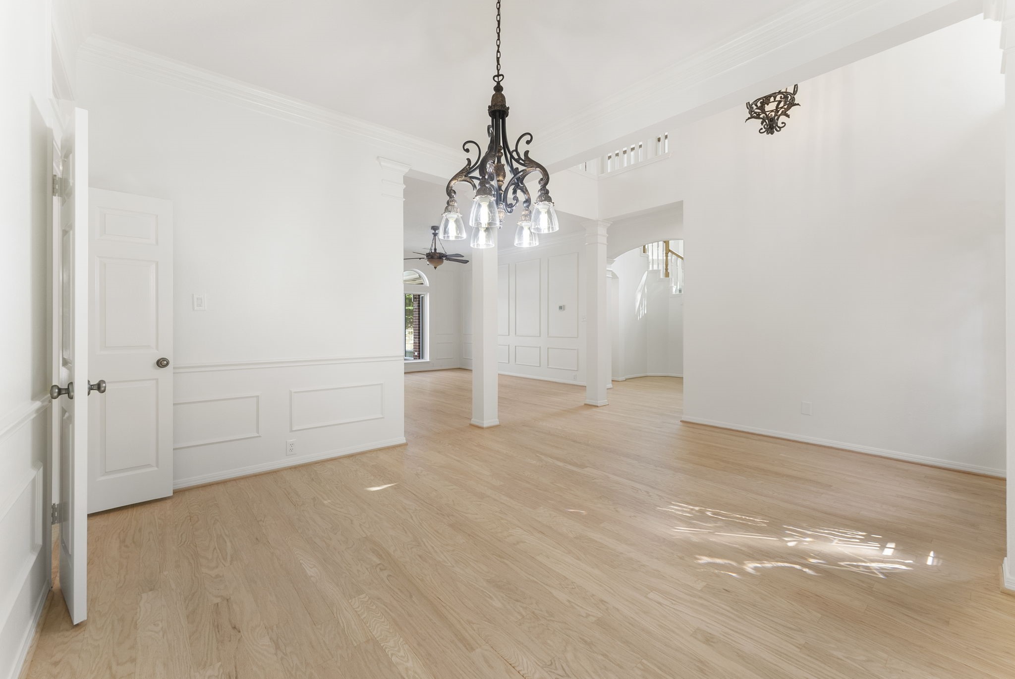 38 North Dragonwood Place Spring, TX 77381 - Photo 6 of 50 Formal dining room.