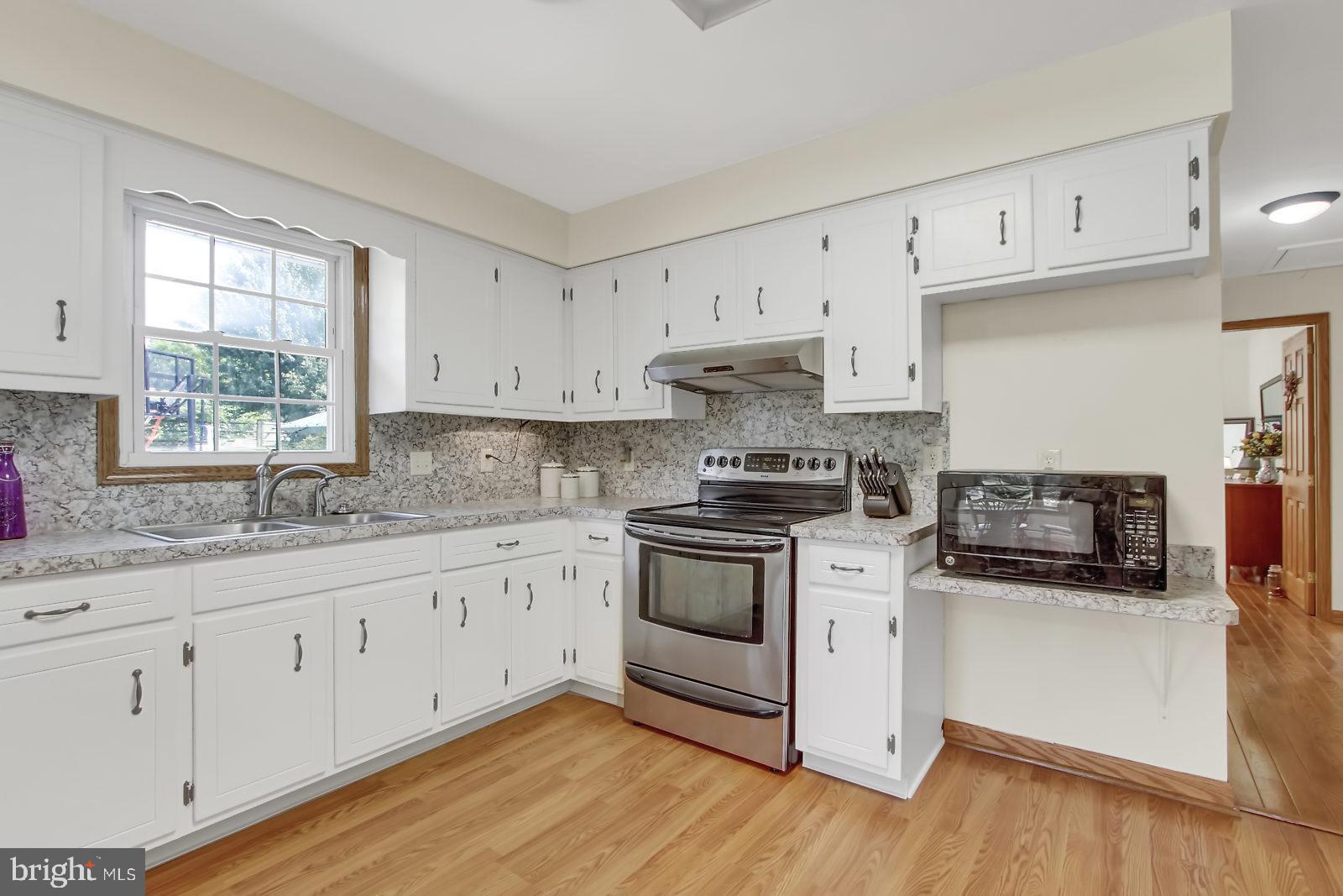 523 Pumping Station Road Hanover, PA 17331 - Photo 2 of 25