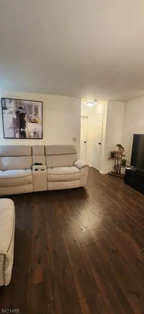 $1,800 | 387 Union Avenue, Unit 1, Belleville, NJ 07109