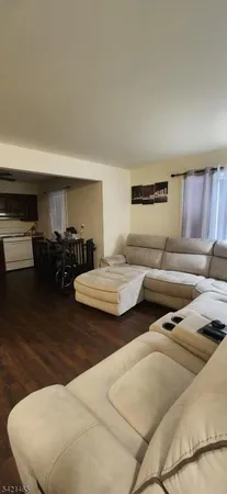 $1,800 | 387 Union Avenue, Unit 1, Belleville, NJ 07109