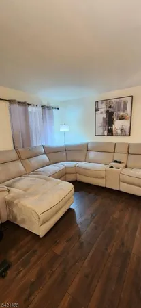 $1,800 | 387 Union Avenue, Unit 1, Belleville, NJ 07109