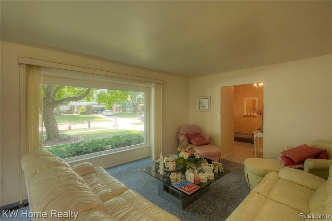 21100 Andover Road Southfield, MI 48076 - Photo 10 of 59 930A0519_20_21.jpg