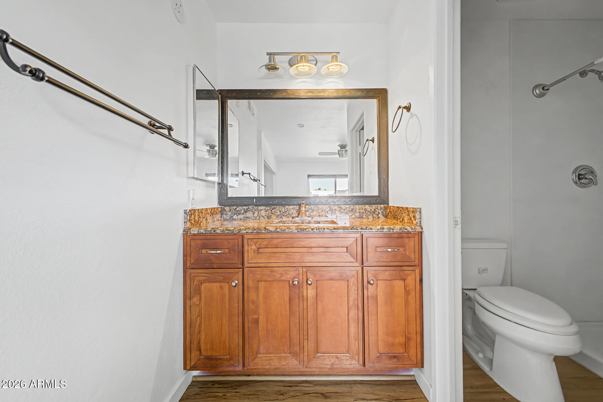 5525 East Thomas Road, Unit Q4 Phoenix, AZ 85018 - Photo 13 of 32 Master Bath