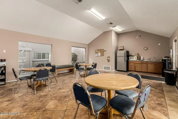 $255,000 | 5525 East Thomas Road, Unit Q4, Phoenix, AZ 85018