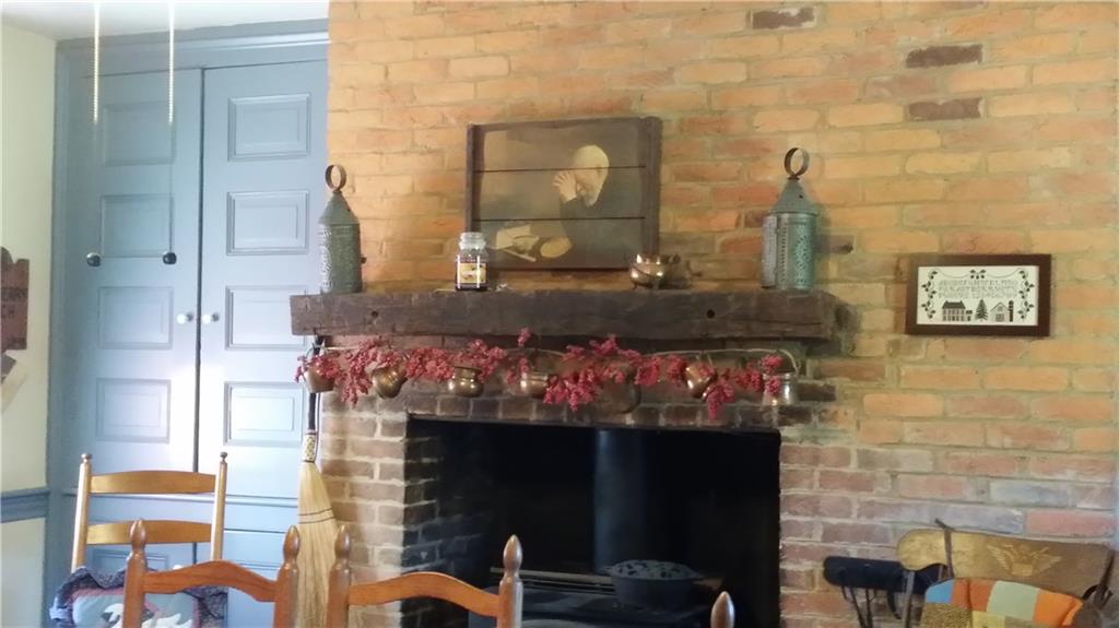 283 Martin Road Scottdale, PA 15683 - Photo 3 of 22