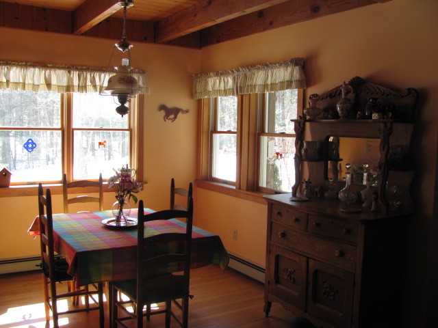 71 Old Middlefield Road Washington, MA 01223 - Photo 18 of 37 Dining area