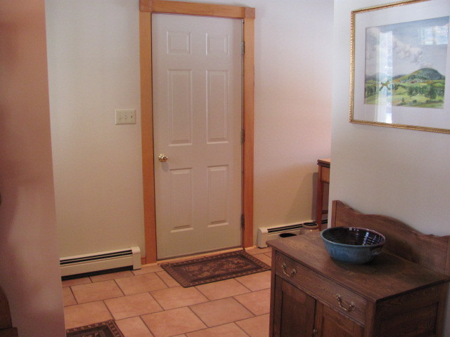 71 Old Middlefield Road Washington, MA 01223 - Photo 21 of 37 Front foyer