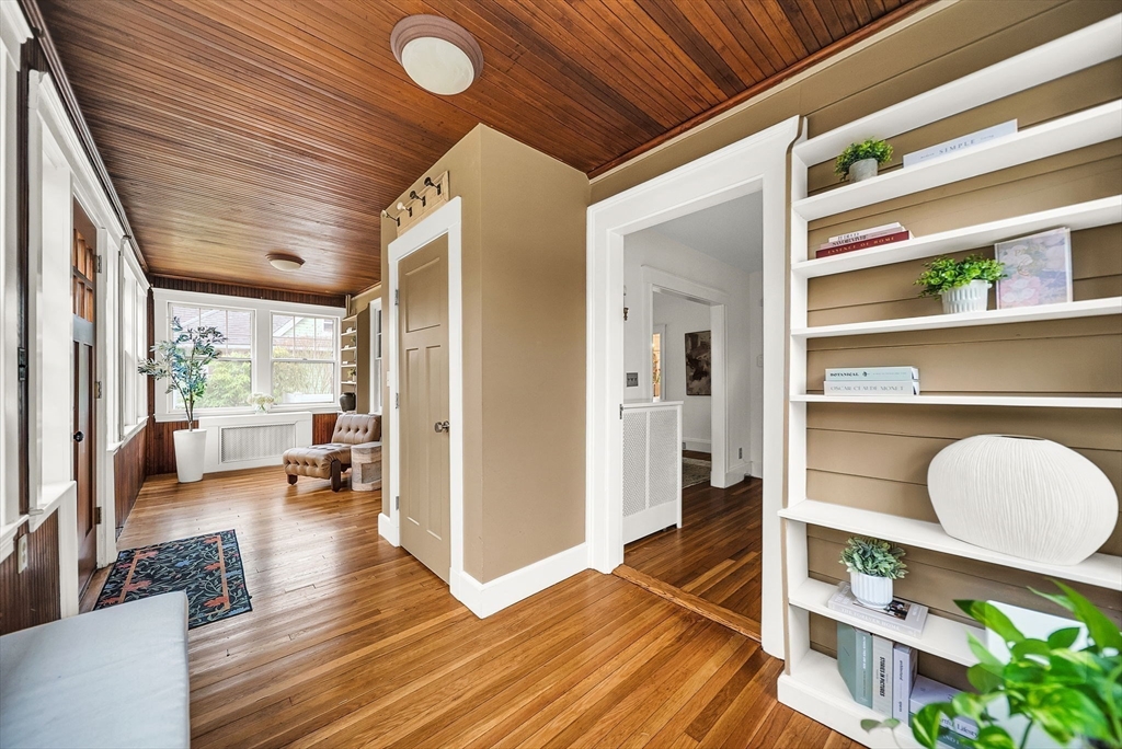 29 Thaxter Road Newton, MA 02460 - Photo 6 of 40 Gallery Image 6